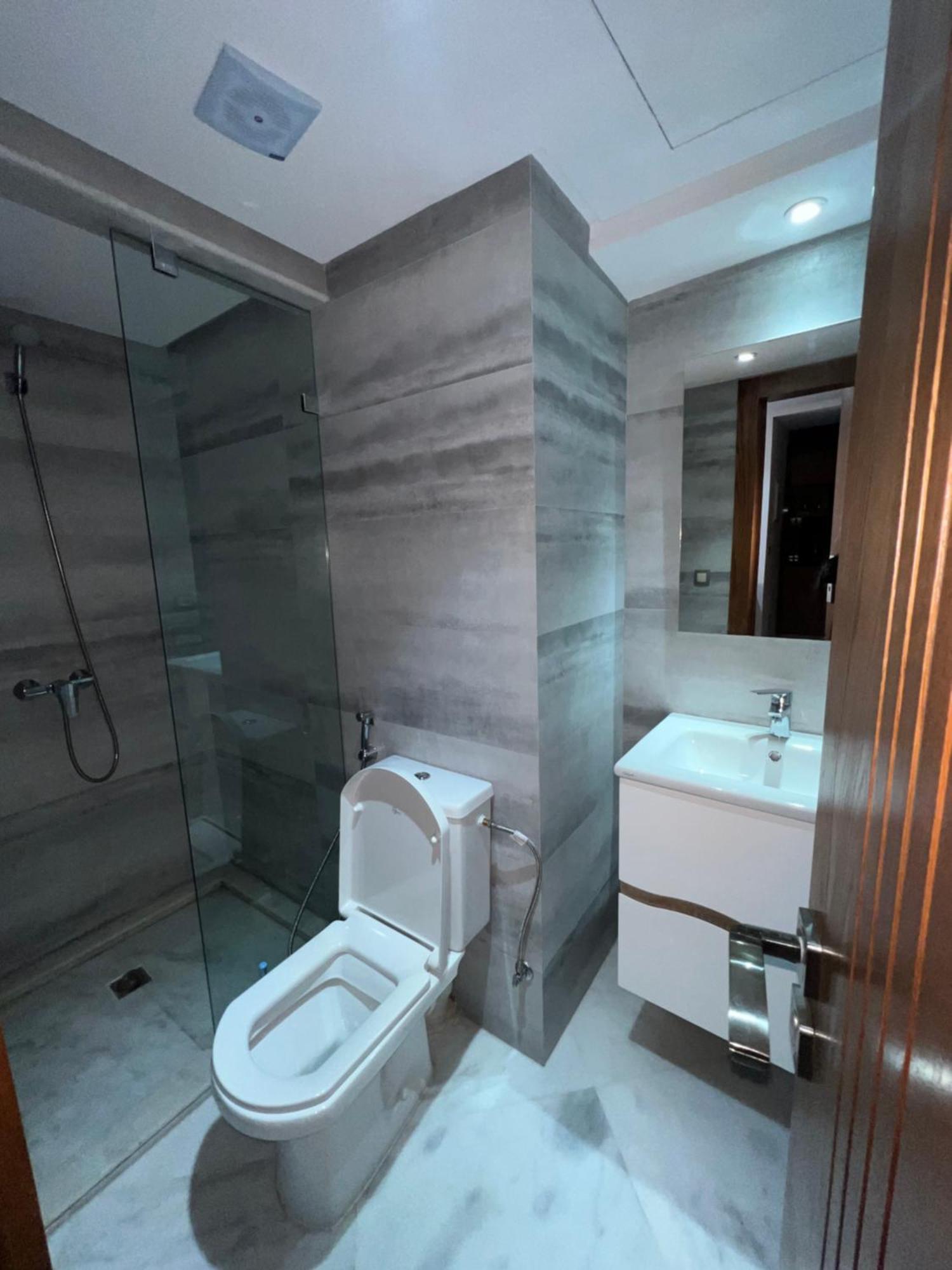 Royal Center Apartment Танжер Екстериор снимка