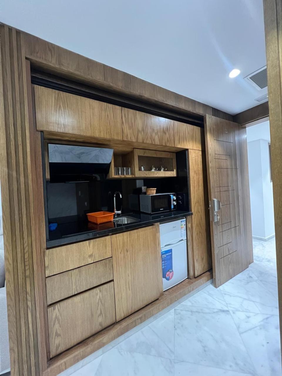 Royal Center Apartment Танжер Екстериор снимка